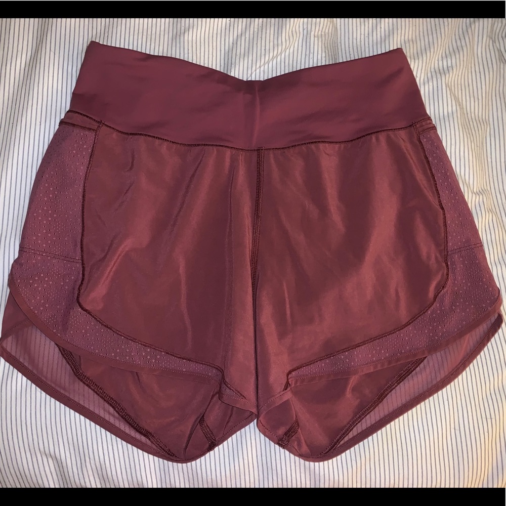 LULULEMON Shorts Size 4 - High Wasted with Mesh